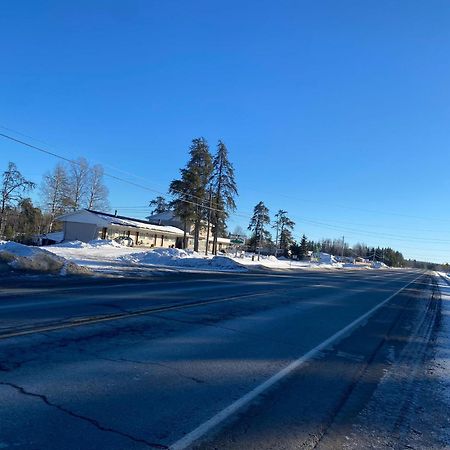 Pine Ridge Motel Timmins Exterior photo