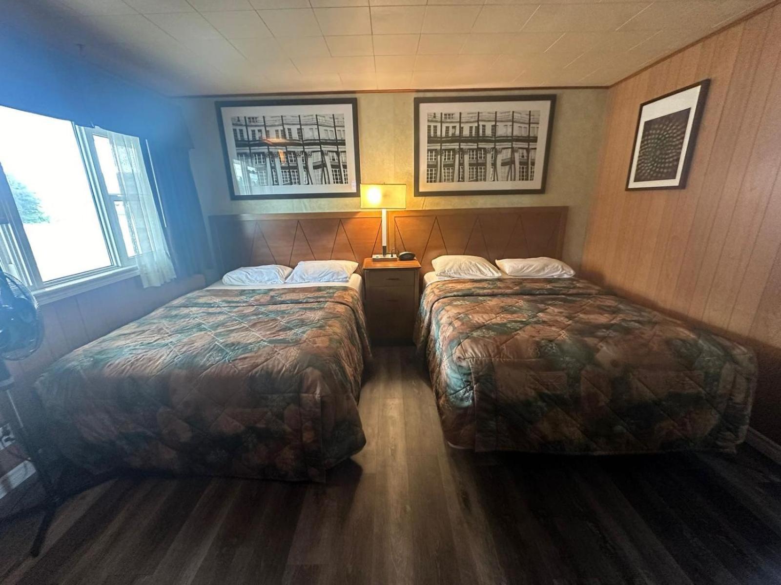 Pine Ridge Motel Timmins Exterior photo
