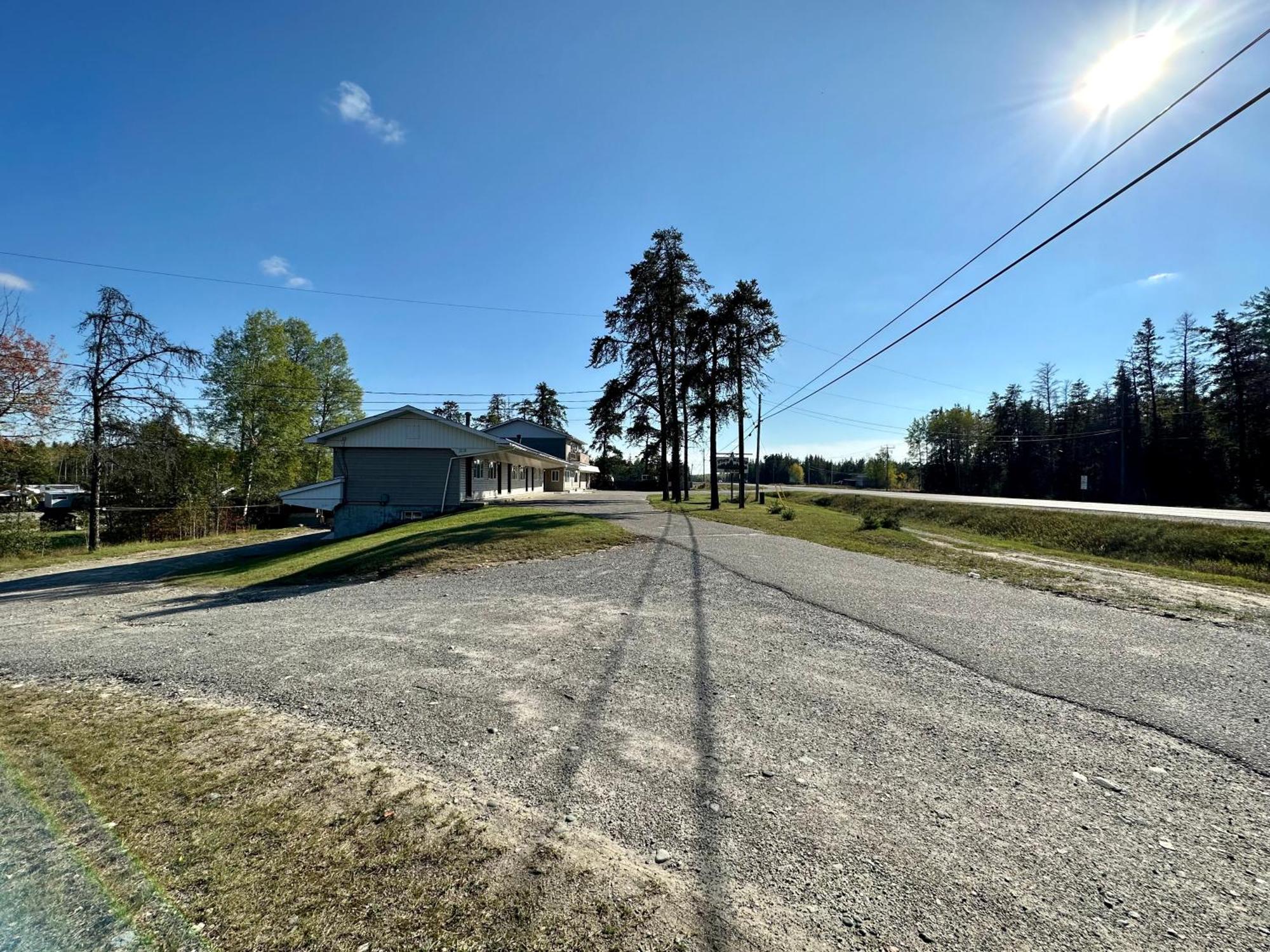 Pine Ridge Motel Timmins Exterior photo